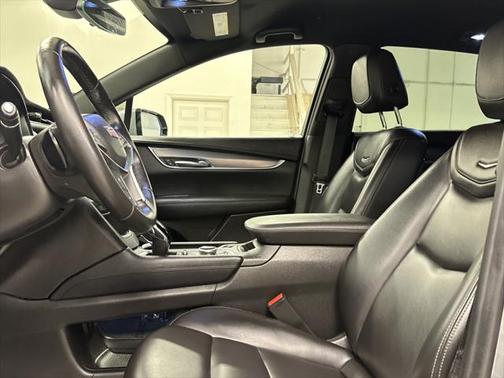 2021 Cadillac XT5 Luxury