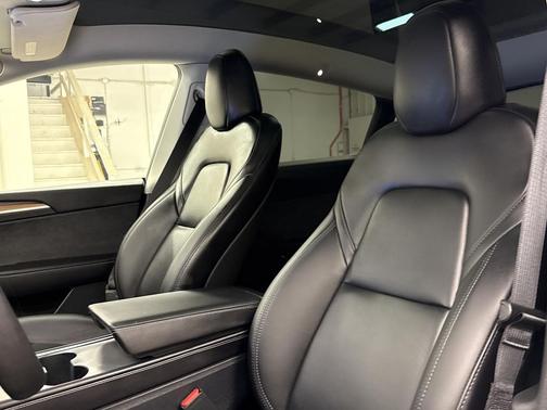 2025 Tesla Model Y Long Range Dual Motor All-Wheel Drive