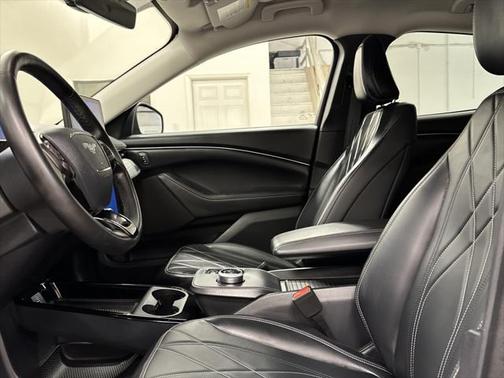 2023 Ford Mustang Mach-E Select