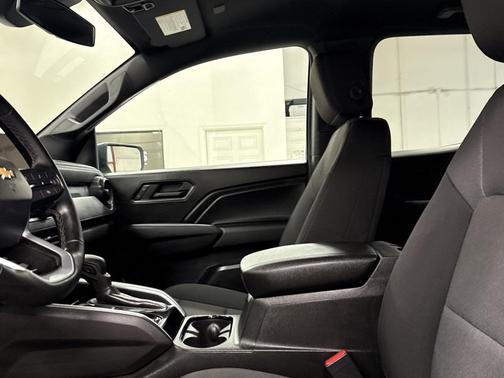 2025 Chevrolet Colorado WT