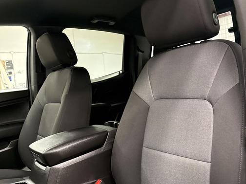 2025 Chevrolet Colorado WT