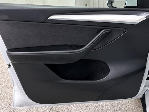 2023 Tesla Model Y Performance Dual Motor All-Wheel Drive