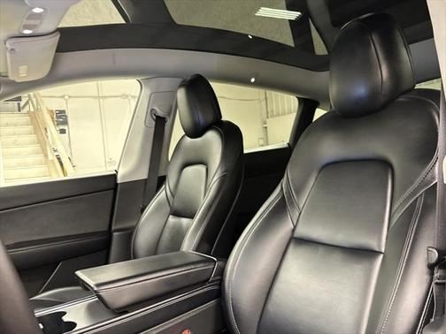 2022 Tesla Model Y Performance Dual Motor All-Wheel Drive
