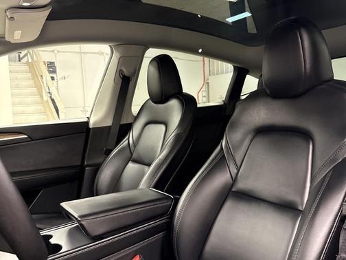 2023 Tesla Model Y Performance Dual Motor All-Wheel Drive