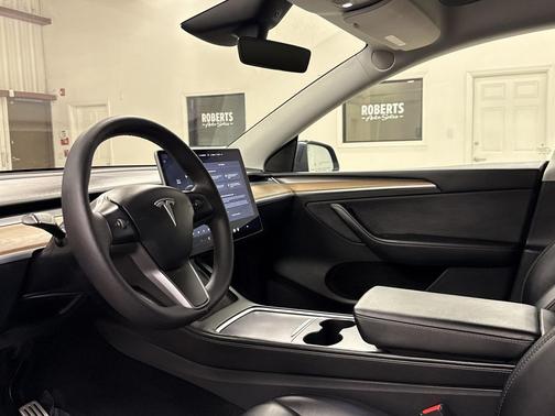 2023 Tesla Model Y Performance Dual Motor All-Wheel Drive