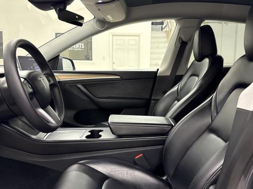 2023 Tesla Model Y Performance Dual Motor All-Wheel Drive