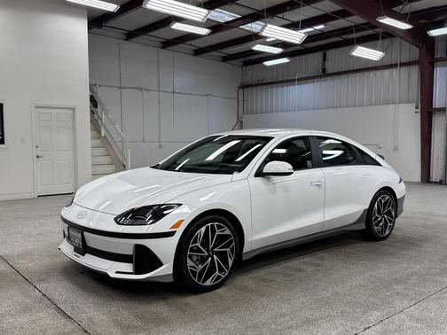 2023 Hyundai IONIQ 6 SEL
