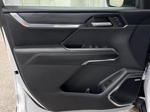 2024 GMC Acadia FWD Elevation
