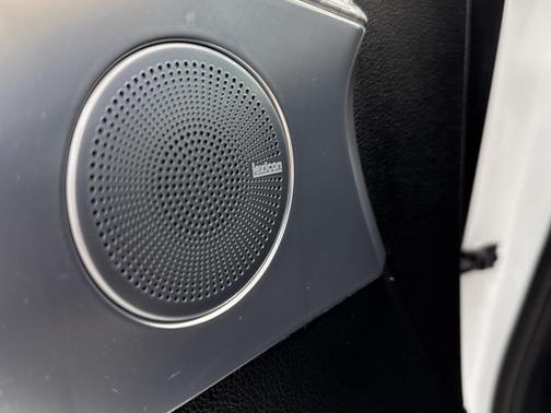 2023 Genesis G70 2.0T AWD