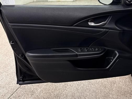 2021 Honda Insight Touring