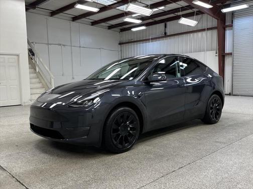 2024 Tesla Model Y Long Range Dual Motor All-Wheel Drive