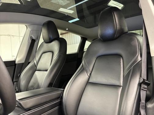 2024 Tesla Model Y Long Range Dual Motor All-Wheel Drive