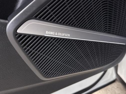 2022 Audi Q5 45 S line Premium Plus