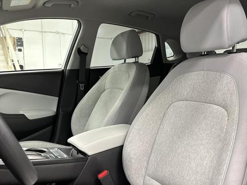 2023 Hyundai KONA EV SE