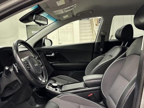 2022 Kia Niro EV EX