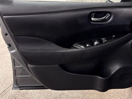 2015 Nissan Leaf SV