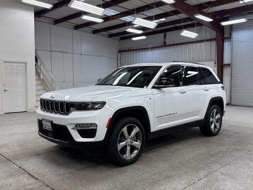 2022 Jeep Grand Cherokee 4xe Base