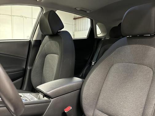 2023 Hyundai KONA EV SEL