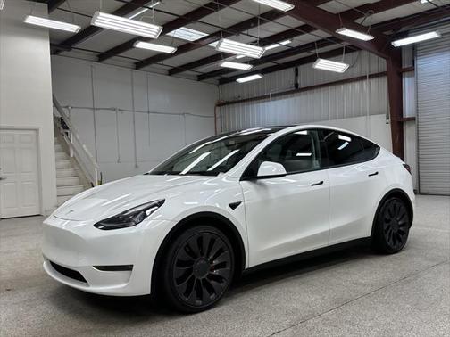 2022 Tesla Model Y Performance Dual Motor All-Wheel Drive