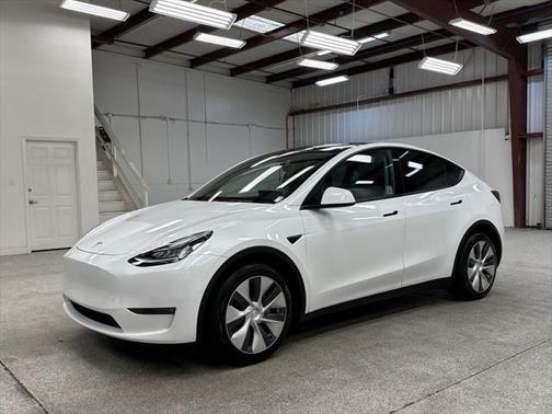 2022 Tesla Model Y Long Range Dual Motor All-Wheel Drive