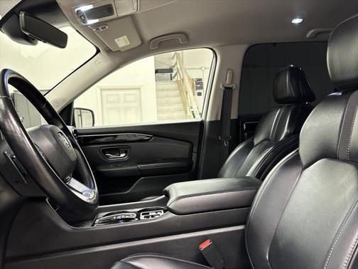 2023 Honda Pilot 2WD EX-L 8 Passenger