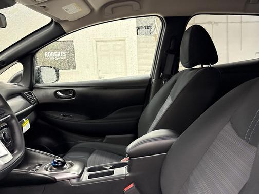 2024 Nissan Leaf S