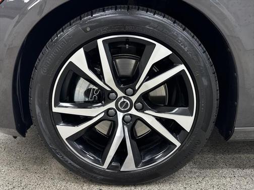 2025 Volvo S60 B5 Core