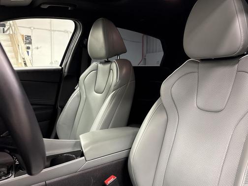 2024 Hyundai ELANTRA HEV Limited