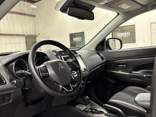 2022 Mitsubishi Outlander Sport SE