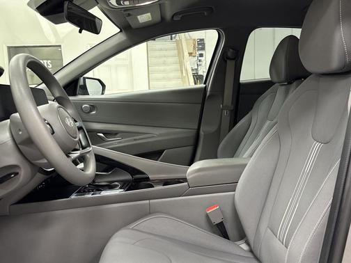 2024 Hyundai ELANTRA HEV Blue