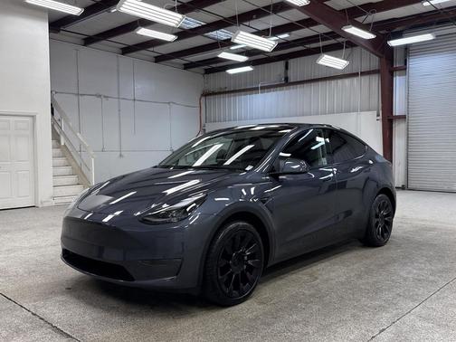 2024 Tesla Model Y Long Range Dual Motor All-Wheel Drive