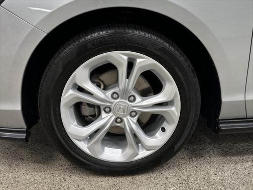 2024 Honda Accord LX 1.5T