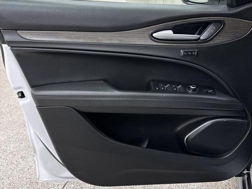 2022 Alfa Romeo Stelvio Ti