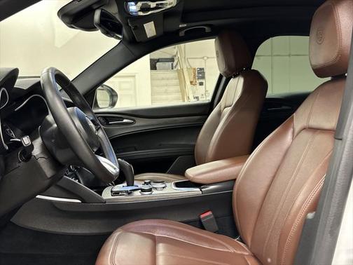 2022 Alfa Romeo Stelvio Ti