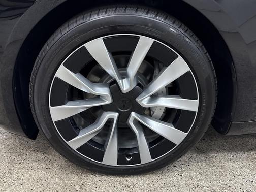 2024 Tesla Model 3 Long Range