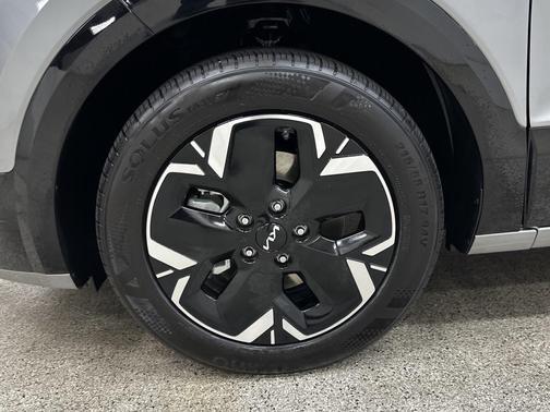 2024 Kia Niro EV Wind
