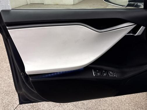 2020 Tesla Model S Performance