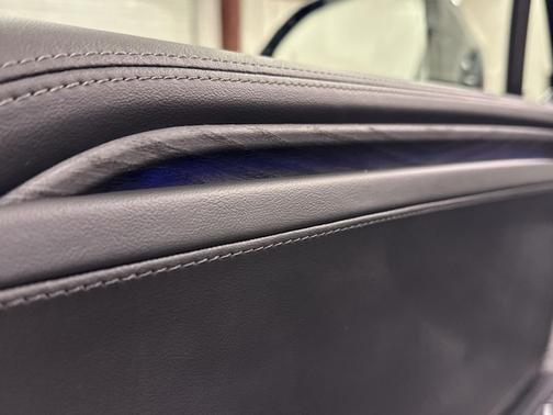 2023 Rivian R1S Adventure