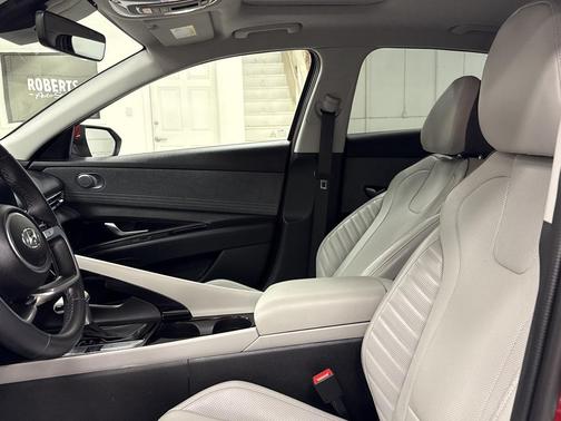 2023 Hyundai ELANTRA HEV Limited