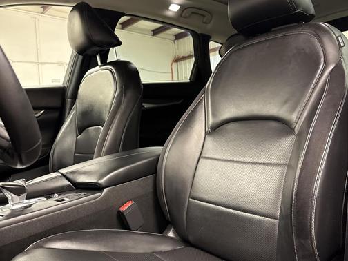 2022 INFINITI QX50 LUXE