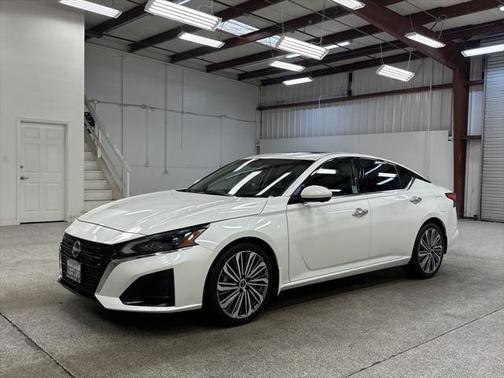 2023 Nissan Altima 2.5 SL