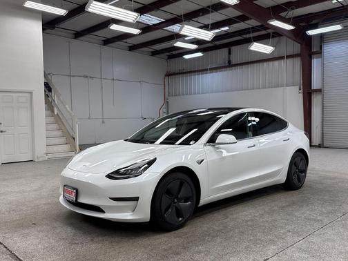 2020 Tesla Model 3 Standard Range Plus