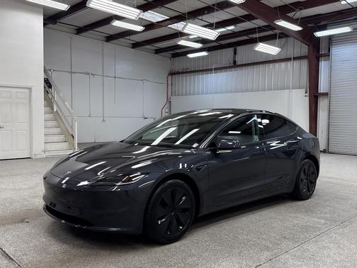 2025 Tesla Model 3 Long Range