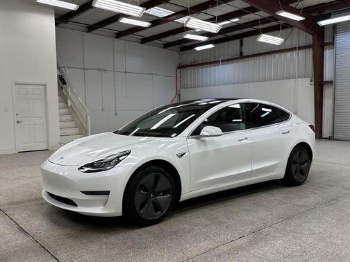 2019 Tesla Model 3 Standard Range Plus