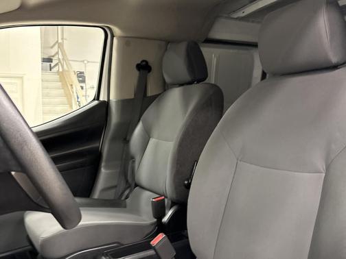 2021 Nissan NV200 S
