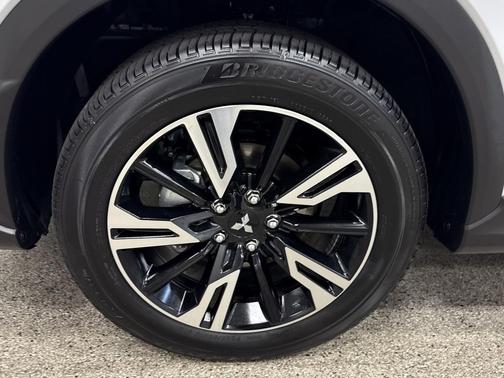 2025 Mitsubishi Eclipse Cross SE