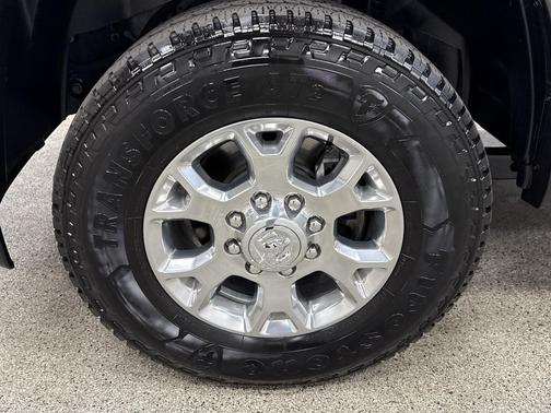 2024 RAM 2500 Laramie Crew Cab 4x4 6'4' Box