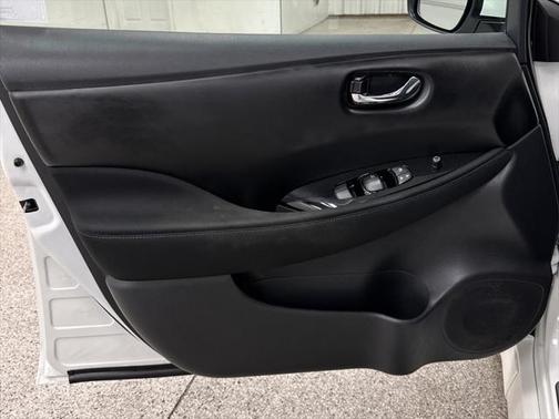 2023 Nissan Leaf SV PLUS 60 kWh