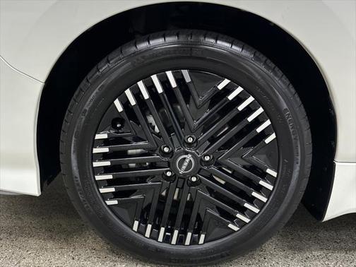 2023 Nissan Leaf SV PLUS 60 kWh