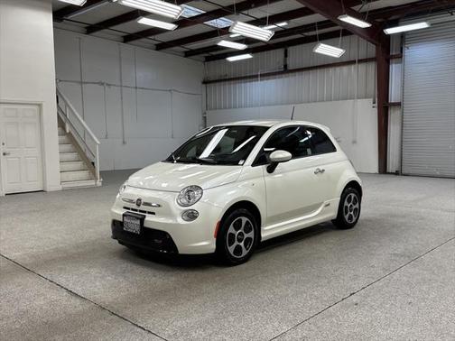 2018 FIAT 500e Battery Electric